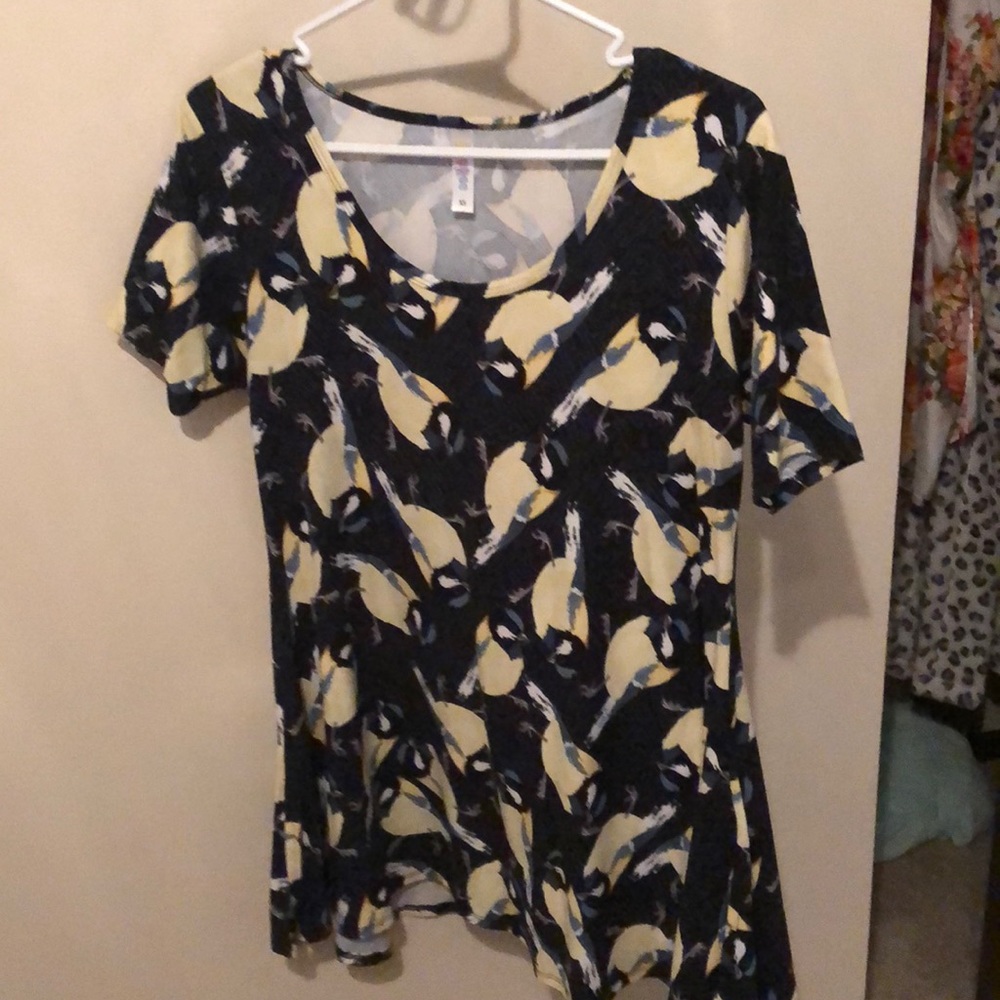 Lula Roe yellow canary blouse size XS